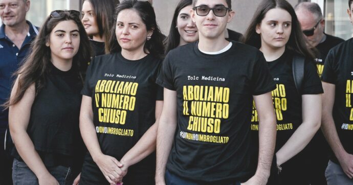 MedicinaIl numero chiuso è solo una scelta politica: ora va contestato