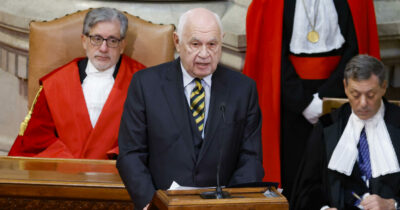 Copertina di Referendum, il primo presidente della Cassazione: “L’autonomia della magistratura resti effettiva”. Nordio: “Blasfemo dire che vogliamo limitarla”