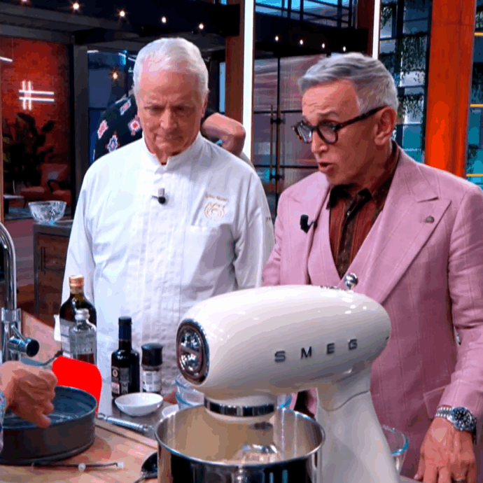 “La tua crema è pericolosa”: la sgridata epica di Iginio Massari e sua figlia a Iolanda. Ecco cosa è successo nell’ultima puntata di Masterchef