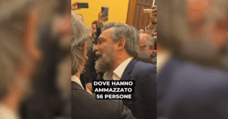 Copertina di Tensione tra Ricciardi (M5s) e Furgiuele (Lega): “Vieni a fare la X Mas nel mio paese, dove sono stati uccisi italiani innocenti”