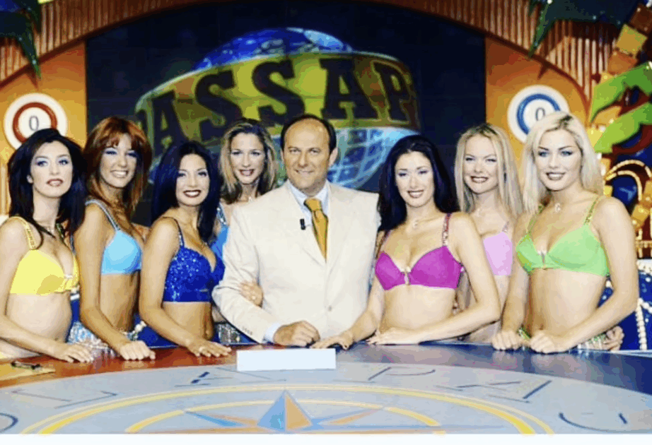 “Gerry Scotti? Un gran signore, mai un avances, per noi Letterine era come un padre”: così Giulia Montanarini