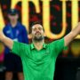 Copertina di “È la sera più bella, Sinner e Alcaraz non sono imbattibili”: l’orgoglio di Djokovic, che a 38 anni va in finale a caccia dello Slam dei record