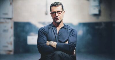 Copertina di Cancellata dai social la puntata su Signorini