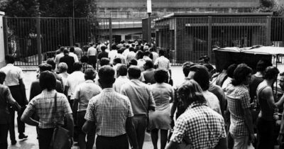 Copertina di Ricercando le tracce del padre, guardando il dolore dentro una storia di classe