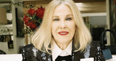 Copertina di “Mamma, pensavo avessimo ancora tempo. Ti voglio bene, ci vediamo dopo”: l’addio di Macaulay Culkin a Catherine O’Hara, sua ‘madre’ in Mamma ho perso l’areo morta a 71 anni