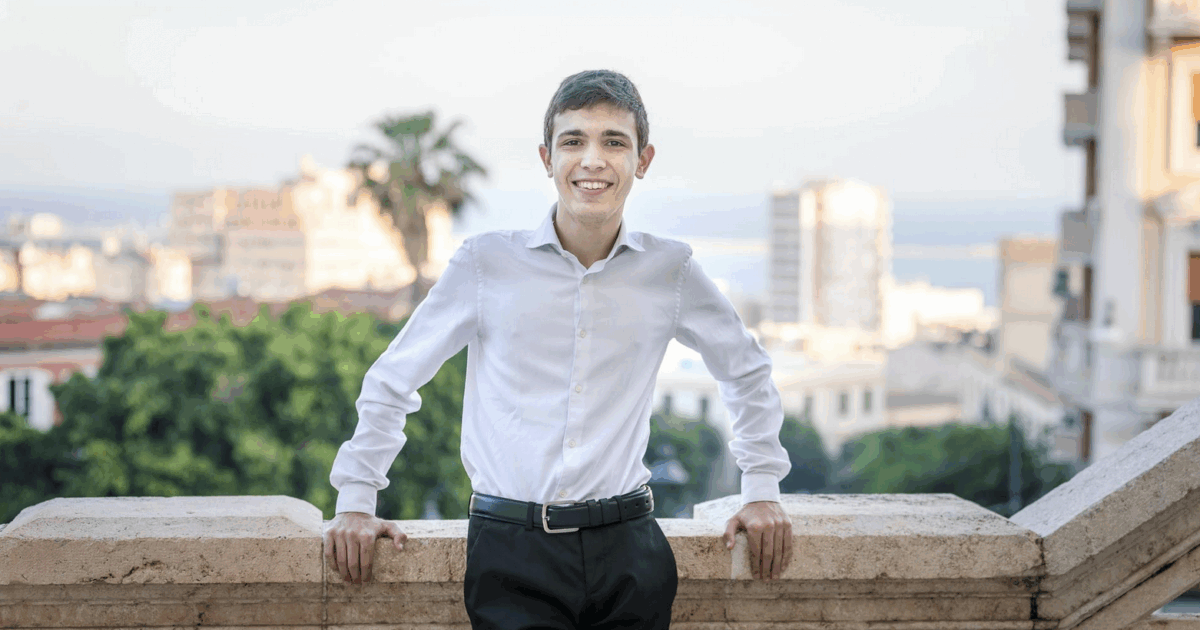 “I giovani di adesso, gli under 30, sono devastati. Oggi non ci si dice più un ca***, il silenzio viene interpretato come atto di ribellione ma non è così. ‘Il dolore crea l’inverno?’L’ho scritto in ospedale”: Matteo Porru si racconta