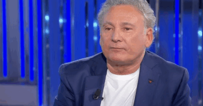 Copertina di “Dopo la morte torneremmo a essere solo polvere. Per me le religioni sono state inventate dagli uomini per ragioni di potere, e chi detiene il potere è raramente una persona perbene”: così Francesco Paolantoni