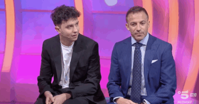 Copertina di “Avevo 9 anni quando il mio papà morì, con lui guardavamo la Juve per vedere te”, “Anche mio padre è mancato, so quanto è difficile”: Alessandro Del Piero a C’è Posta per Te