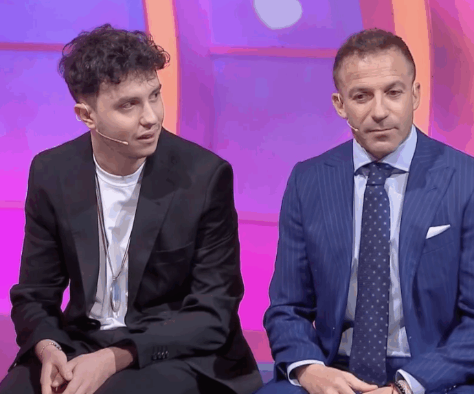 “Avevo 9 anni quando il mio papà morì, con lui guardavamo la Juve per vedere te”, “Anche mio padre è mancato, so quanto è difficile”: Alessandro Del Piero a C’è Posta per Te