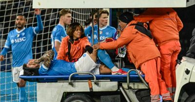 Copertina di Napoli, per Di Lorenzo un trauma distorsivo al ginocchio. Scongiurate le ipotesi di Conte, che aveva gridato allo scandalo