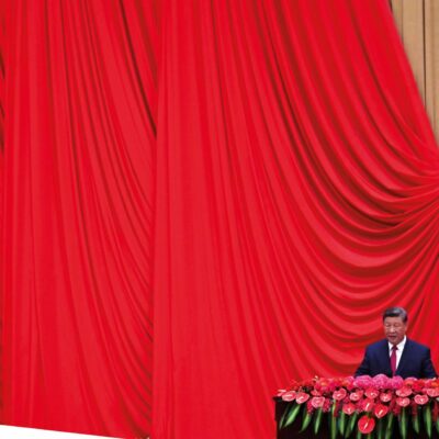 Copertina di Paradosso a Pechino: superpotenza in via  di sviluppo