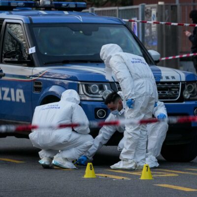 Copertina di Sparatoria a Rogoredo: indagati 4 poliziotti per lesioni colpose ma “con uso legittimo delle armi”