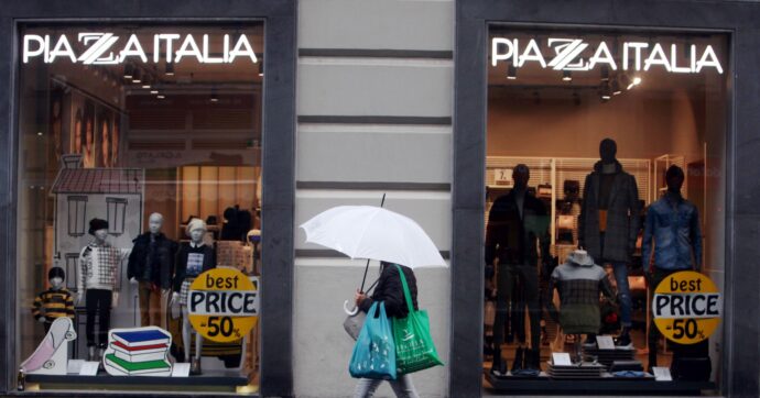 Piazza Italia in amministrazione giudiziaria: “Capi prodotti da terzisti che sfruttavano”