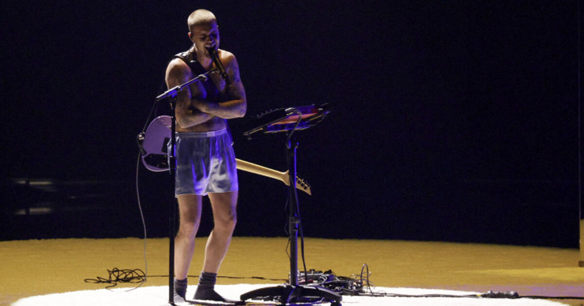 justin bieber torna e si esibisce in boxer ai grammy awards 2026 stupore tra i colleghi a teatro 8211 il video da Ilfattoquotidiano.it justin bieber torna e si esibisce in boxer ai grammy awards 2026 stupore tra i colleghi a teatro 8211 il video