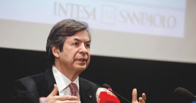 Copertina di Risiko bancario, Messina (Intesa)  snobba l’idea