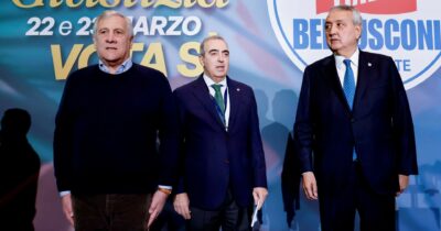 Copertina di Forza Italia, la lite dei morosi. “In 15 non pagano il partito”