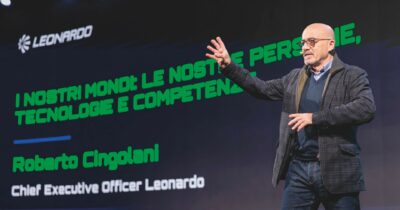Copertina di Il riarmo va a scuola, lo show di Cingolani: “La pace non è gratis”