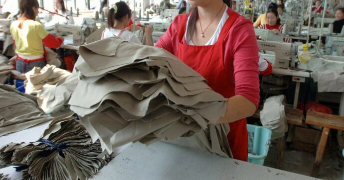 Piazza Italia commissariata, “capi a terzisti che sfruttavano”