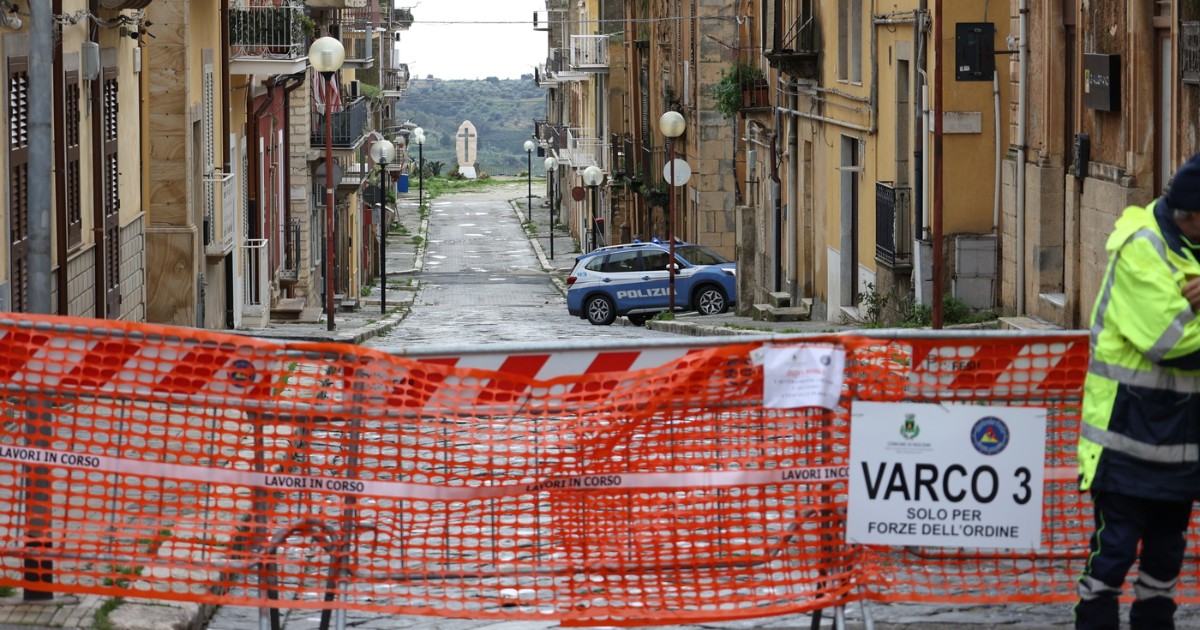 se i danni del clima sono al sud la colpa 232 degli abitanti cos236 lo stato deresponsabilizza se stesso da Ilfattoquotidiano.it se i danni del clima sono al sud la colpa 232 degli abitanti cos236 lo stato deresponsabilizza se stesso