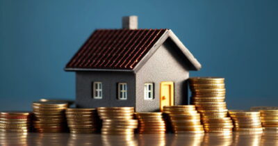 Copertina di Mutui, perché su quelli a tasso fisso gli interessi salgono mentre il costo del denaro resta fermo. E ora i variabili sono più convenienti