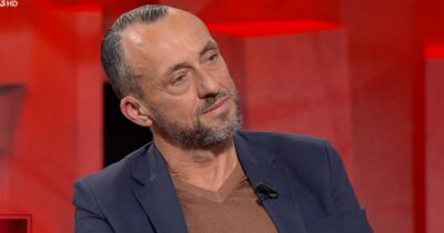 Copertina di “Con Alberto Stasi mi viene un affanno pazzesco. La telefonata al 118? Questo caso è un rompicapo e tutto parte da lì”: parla il giudice Stefano Vitelli