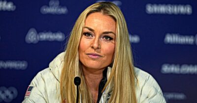 Copertina di Lindsey Vonn choc dopo la caduta a Crans-Montana: “Ho il crociato rotto, ma alle Olimpiadi gareggio lo stesso”