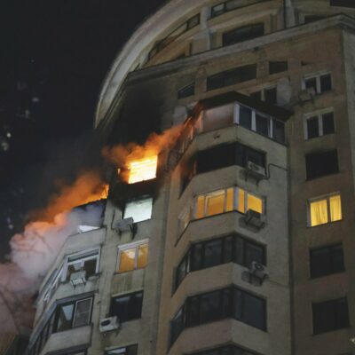 Copertina di Kiev ad Abu Dhabi    rilancia il suo piano:   “Sicurezza e aiuti”