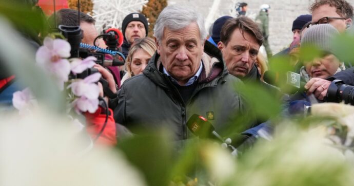 Crans Montana, Tajani “pretende giustizia” dalla Svizzera ma dimentica i grandi casi italiani