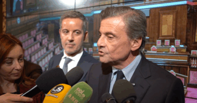 Copertina di Calenda candidato sindaco di Roma per il centrodestra? Lui risponde così: “C’è la possibilità che conquisti Marte?”