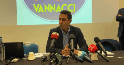 Copertina di Vannacci: “Il mio partito al 4%? Mica male. Salvini? Lealtà non vuol dire obbedienza cieca”