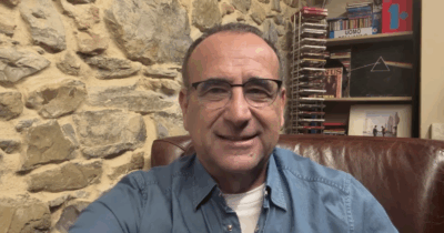 Copertina di “Per la prima volta i protagonisti del Festival saranno ricevuti dal Presidente della Repubblica Mattarella”: lo annuncia commosso Carlo Conti – IL VIDEO