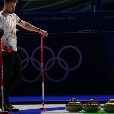 Copertina di Blackout alle Olimpiadi: alle prime gare di curling salta la luce nel palazzetto di Cortina