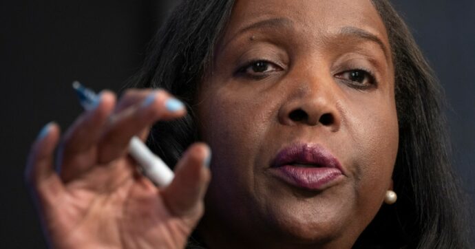 Dopo Jerome Powell, tocca a Lisa Cook: perché, per rimuoverla, Trump si gioca molto