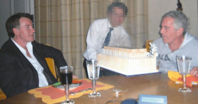 L’amicizia Epstein-Mandelson mette in crisi il governo Starmer: rumors sulle dimissioni