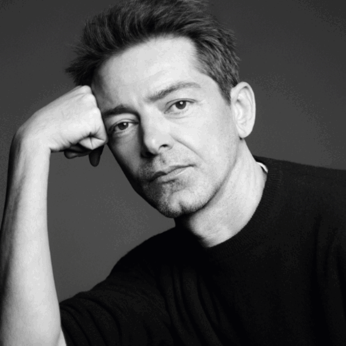 Pieter Mulier è il nuovo direttore creativo di Versace: ecco chi è lo stilista che ha lavorato da Dior e Alaïa