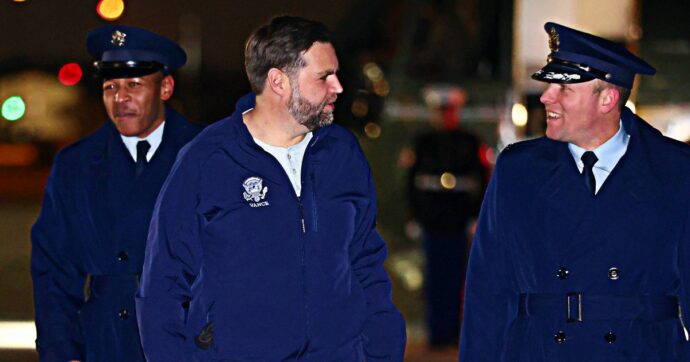 Le Olimpiadi di Milano-Cortina in diretta | È il giorno della fiamma in città: Vance arrivato in Italia, stasera la cena tra leader