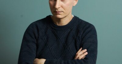 Copertina di Onlyfans e esperienze di pre-morte: Fabio Bacà racconta il suo nuovo romanzo “L’Era dell’Acquario”