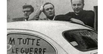 Copertina di “Abbasso tutte le guerre”: in un libro la foto inedita con don Lorenzo Milani che simboleggia il suo pacifismo radicale