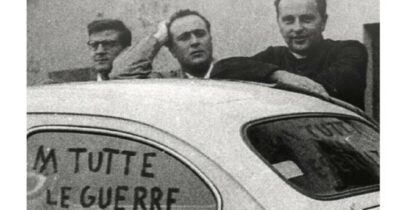 Copertina di “Abbasso tutte le guerre”: in un libro la foto inedita con don Lorenzo Milani che simboleggia il suo pacifismo radicale