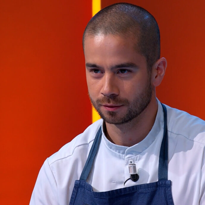 Jeremy Chan torna a Masterchef ma la sua prova è un disastro: solo un aspirante chef centra il piatto. Cosa è successo