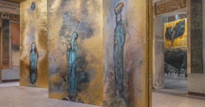 Copertina di Streghe o scienziate? ‘’Le alchimiste’’ di Kiefer a Milano, dalla nobile Sforza all’estetista