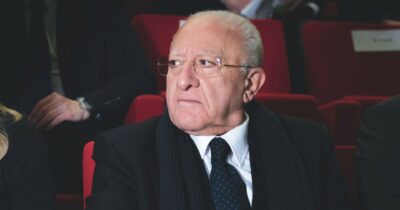 Copertina di Dal caso De Luca a Rimborsopoli, inchieste a rischio