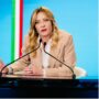 Copertina di Decreto Sicurezza, Meloni va in tv (anziché in conferenza stampa) ed esulta: “Non spot, ma approccio più duro”. Opposizioni contro Nordio che evoca le Br