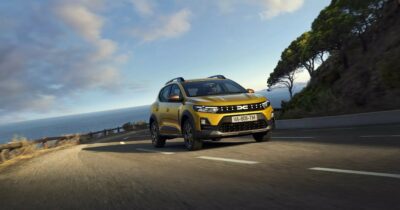 Copertina di Dacia Sandero regina d’Europa e d’Italia. Numeri che valgono un record