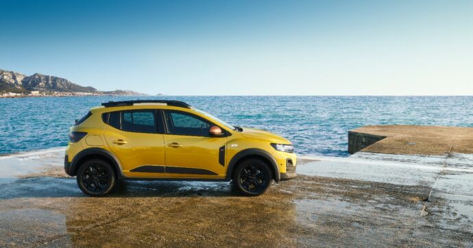 Ibrido da 155 cavalli e non solo. Ecco tutte le motorizzazioni della Sandero 2026