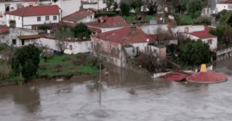Copertina di Inondazioni in Spagna e Portogallo, fiumi in piena e città sott’acqua: le immagini dall’alto