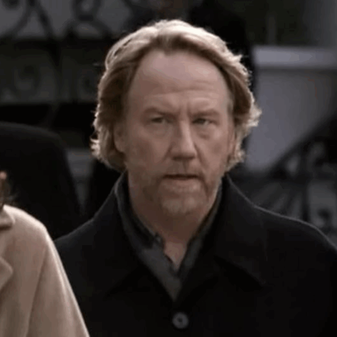 Timothy Busfield incriminato per violenza sessuale su minore. L’accusa: “Ha toccato e usato forza sulle parti intime di un 13enne”. L’attore si dichiara innocente