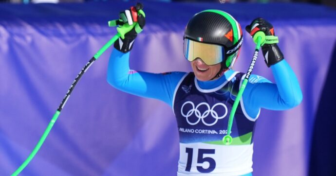 Le Olimpiadi in diretta | Brutta caduta per Lindsey Vonn nella discesa libera. Soccorsa in elicottero. Goggia al momento è terza