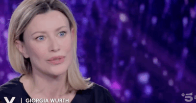 Copertina di “Mio papà ha avuto un’emorragia cerebrale devastante. I medici dicevano: ‘meglio che non si risvegli perché sarebbe un vegetale'”: lo rivela Giorgia Würth