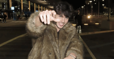 Copertina di “Bullizzato alle medie. Ballavo, avevo i capelli lunghi, mettevo lo smalto. Qualcuno mi colpì violentemente da dietro”: lo rivela Mattia Zenzola di “Amici”